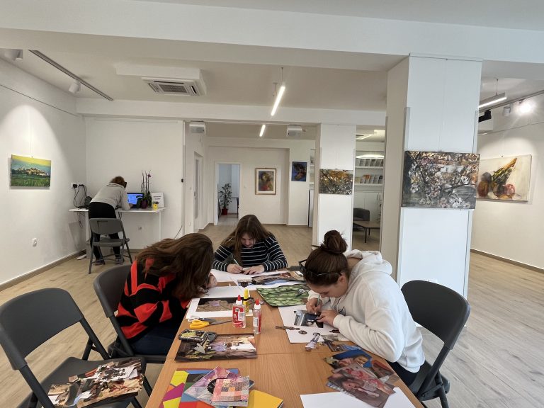 Snimi, izreži, zalijepi – radionica fotografskog kolaža [Korčula voli film 2025.]